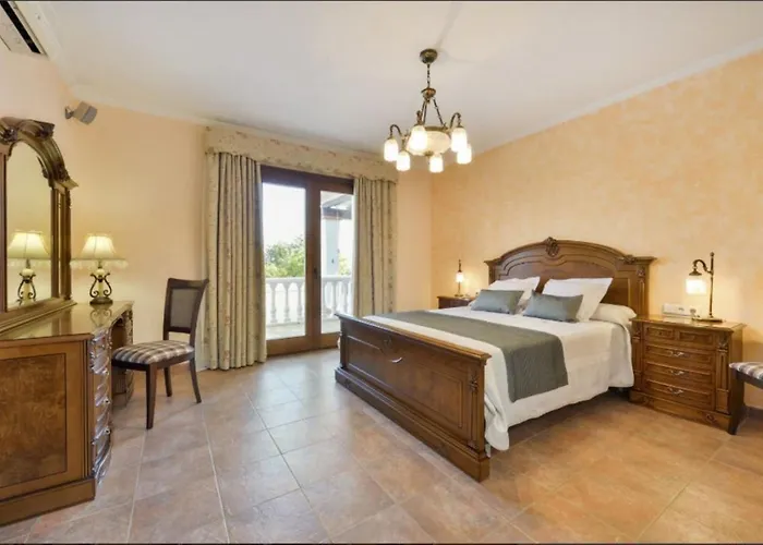 Villa Evie